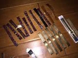 Lots of Bulova watch bands...never used!