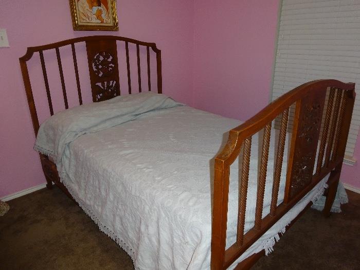 100 year old double bed