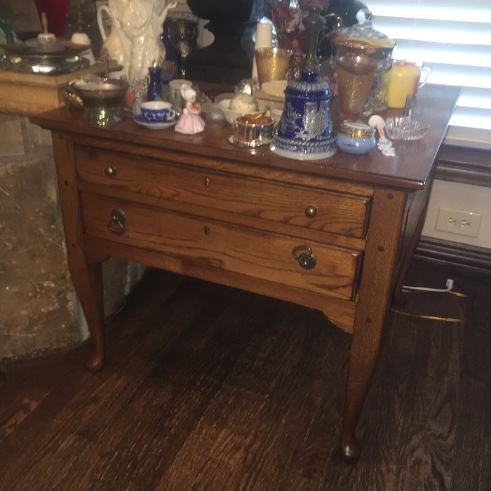 Oak end table