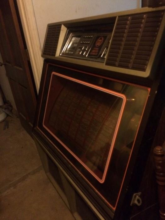 JUKE BOX