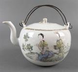 Antique Chinese tea pot