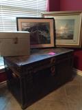 Winnberg Prints and old trunk