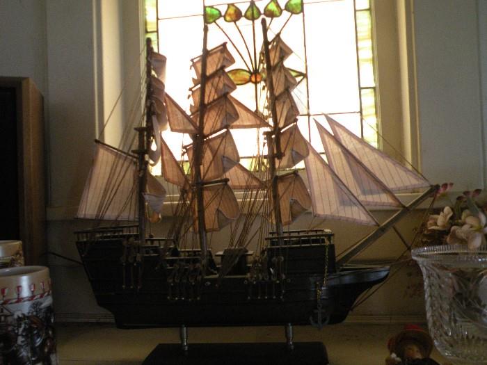 Quality Estate Sale by Anitra in Maywood starts on 6/10/2016