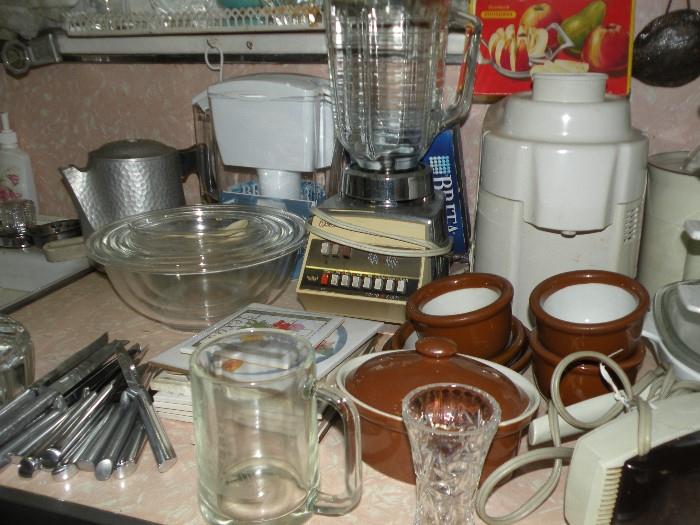 Quality Estate Sale by Anitra in Maywood starts on 6/10/2016