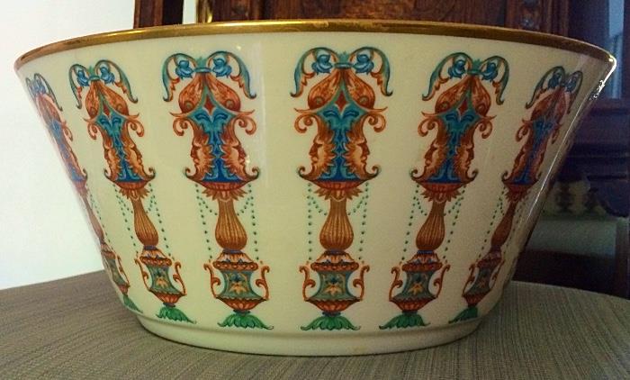 Lenox Hand Decorated with 24K Salad Bowl (Lido Pattern)
