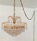 Swanky Dangling Crystals Swag Lamp