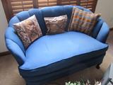 settee