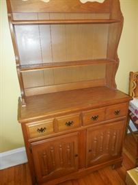Vintage Maple 2 Piece Hutch/Storage