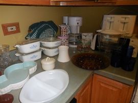 Corning Ware, Blue Cornflower with Lids