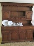 Pennsylvania House hutch with matching dining room table, 6 chairs, leaves, pads