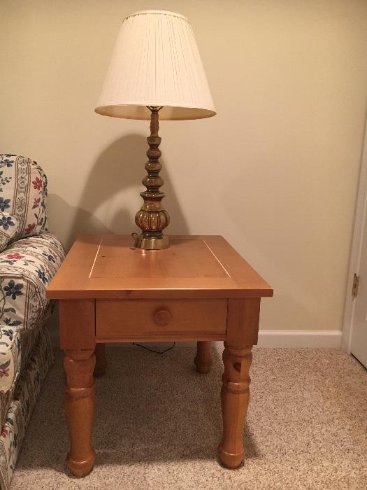 Broyhill end table.