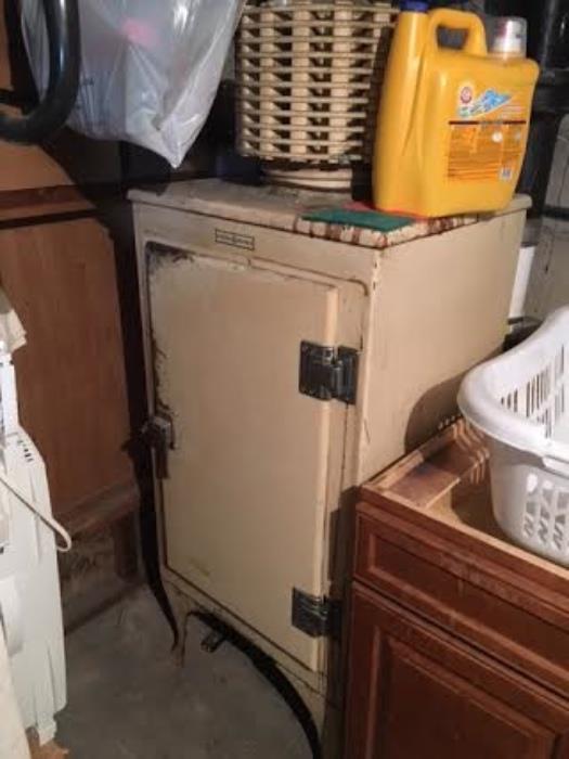 Vintage GE refrigerator