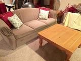 Broyhill coffee table