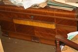 NICE VINTAGE CEDAR CHEST