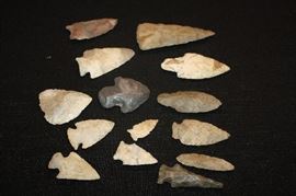 VINTAGE ARROWHEADS