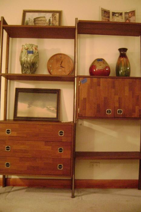 SUPER NICE AND CLEAN, MID-CENTURY  TEAK WALL UNIT---ADJUSTABLE AND EASY TO TAKE APART----NO SCRATCHES AND IN IN ORIGINAL SHAPE !