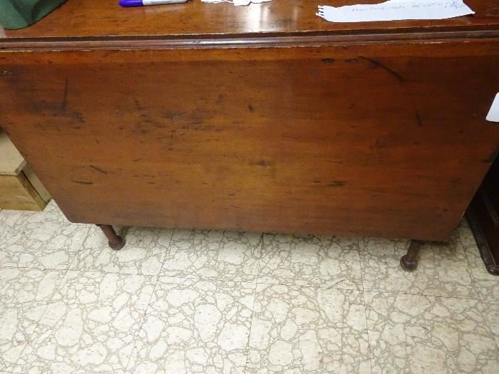 Drop Leaf Table - 40"W X 20"W 30" Leaf