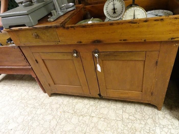 Old Pine Dry Sink - 50"W X 20"D X 35:H