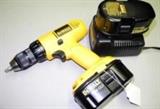 Dewalt 18 Volt Drill with 2 Batteries and 1 Charger 