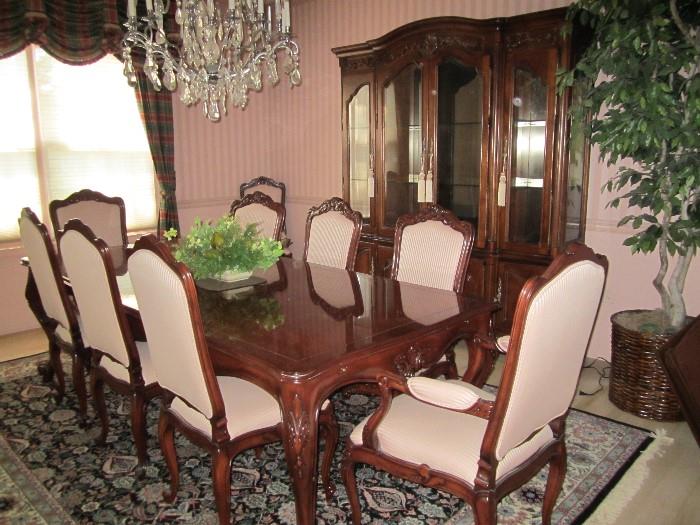 Bau Versailles Dining Table & 10 Chairs
