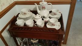 Tea set with roses