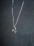 14k white gold diamond pendant