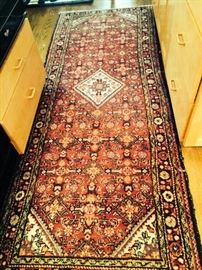 A beautiful vintage runner