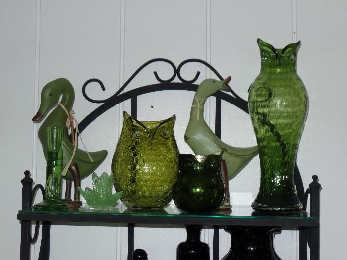 Green owls, ducks and vases