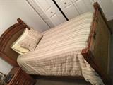 Broyhill Twin Panel Head & Footboard