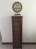 Hickory Manufacturing Company Jewelry Chest