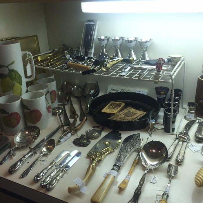 A variety of serving utensils