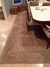 Safavieh French Tapas hand tufted wool and silk rug