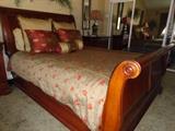  Queen Sleigh bed
