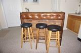 Wood stand alone bar. Five Barstools.