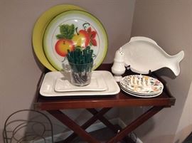 Colorful accessories for entertaining 