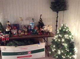 List of Christmas accessories