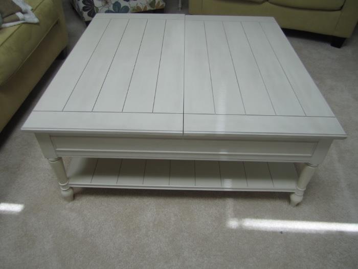 COFFEE TABLE LIFTS UP TO DINE AT