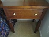 ANTIQUE END TABLE