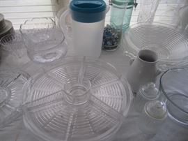 GLASS SERVING PIECES