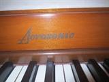 Acrosonic piano