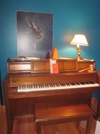 Story and Clark Piano