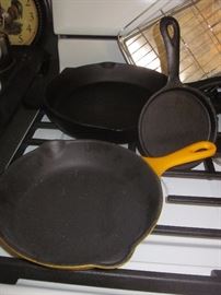 Cast Iron, le creuset cast iron (1)