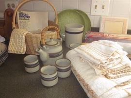Linens, Green Tea pot and cups