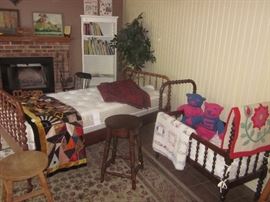 Jenny Lind bed, Jenny Lind crib, Quilts, 