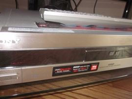 Sony, Sony DVD -R model # RDR-HX900