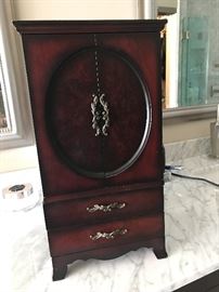 Beautiful jewelry box.  Store your jewelry and have them nicely displayed.  