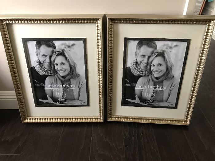 Two beautiful frames,  add your favorite picture to complete your room.