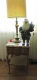 SIDE TABLE /LAMP / SANTA