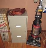 FILE CABINET / VAC