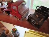 VINTAGE TRUCKS / FIRE ENGINE / JEEPS